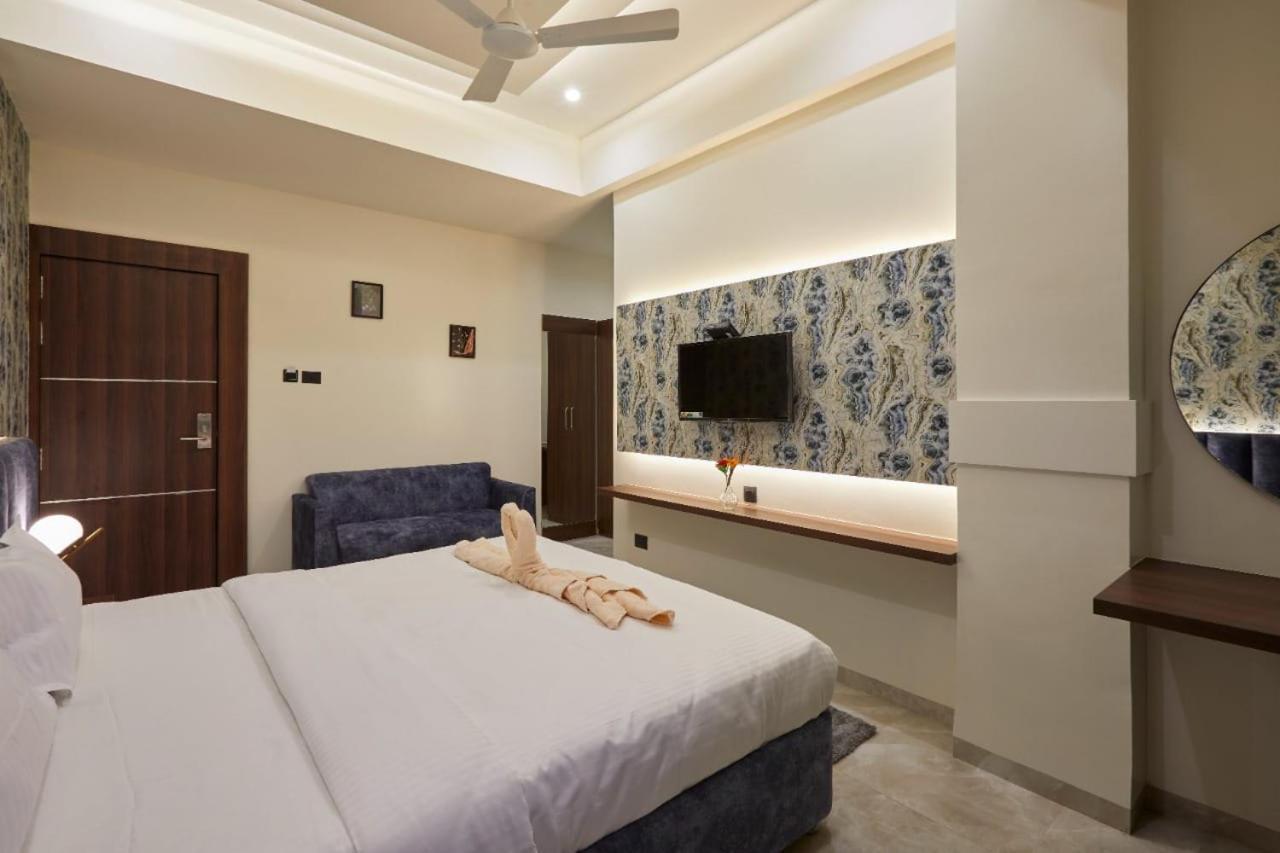 Hotel Rose Gold อาห์มาดนาการ์ ภายนอก รูปภาพ